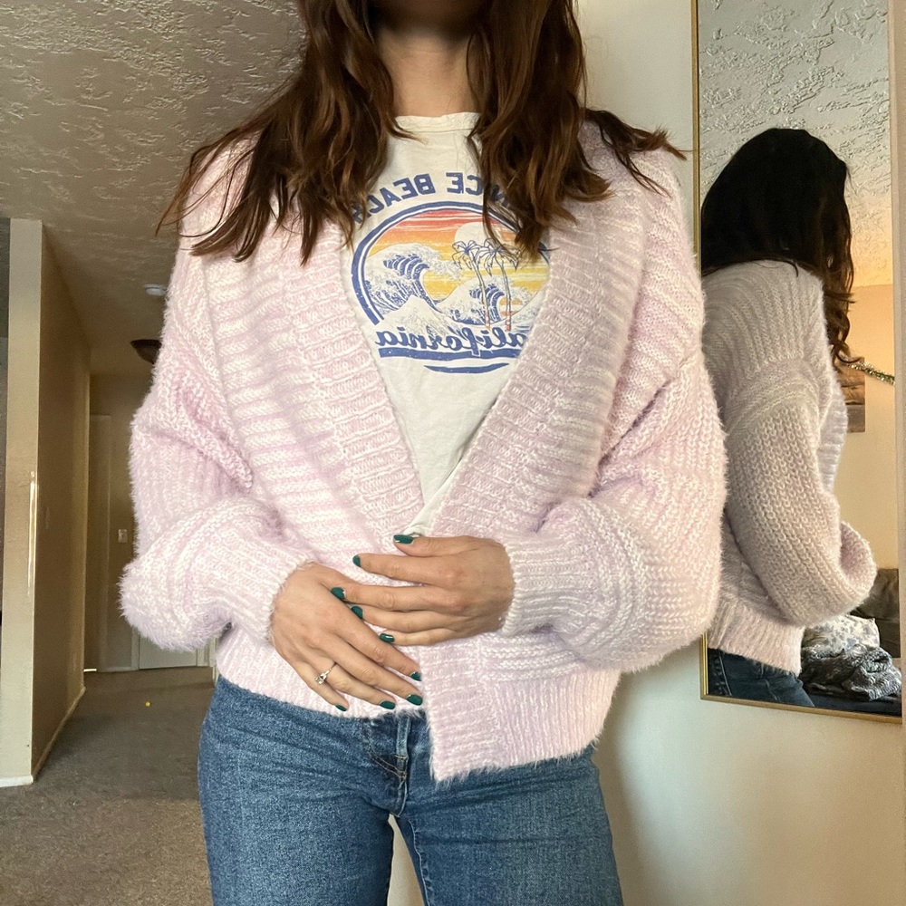 Anthropologie Akemi & Kim Fuzzy Cardigan 💗💕